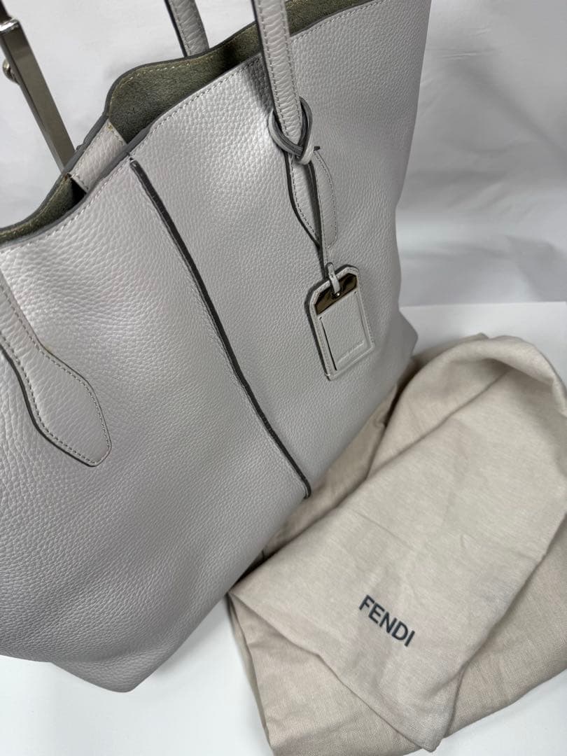 トッズ TOD’S レザートートバッグ グレー 大容量