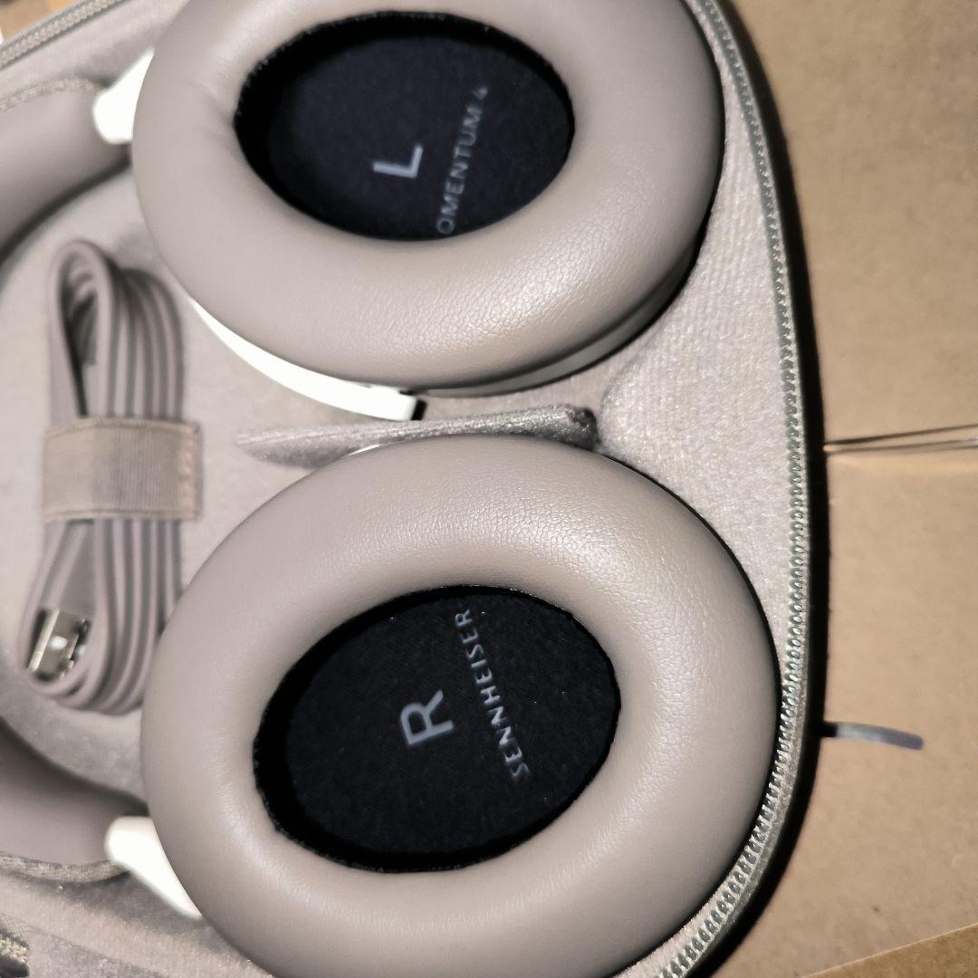 【美品】Sennheiser Momentum 4 Wireless