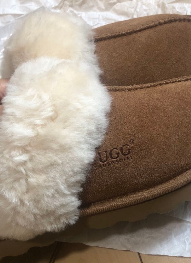 靴 UGG Comfortable Muffin Scuff Slippers