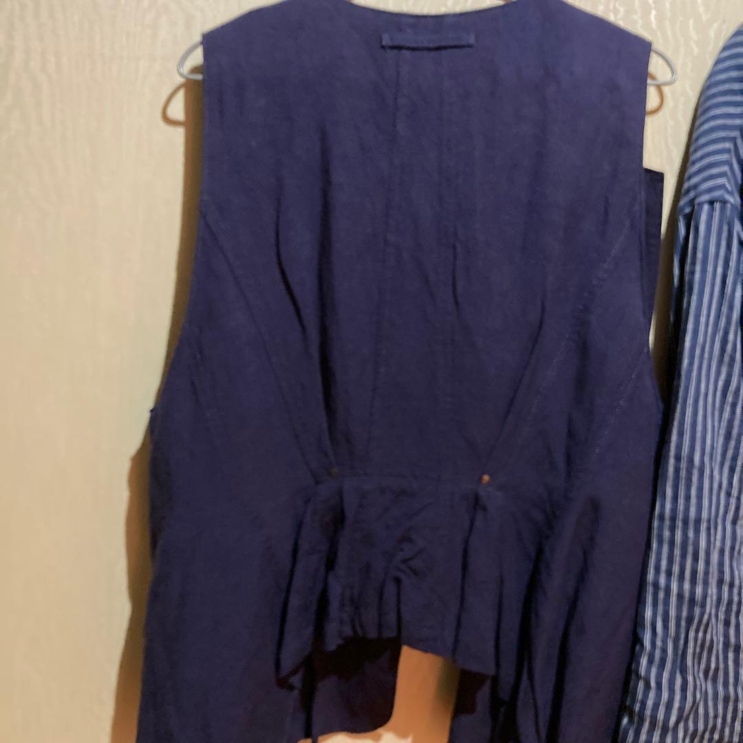 ヴラスブラム　ブラウス、ベスト　２点セット　ネイビー