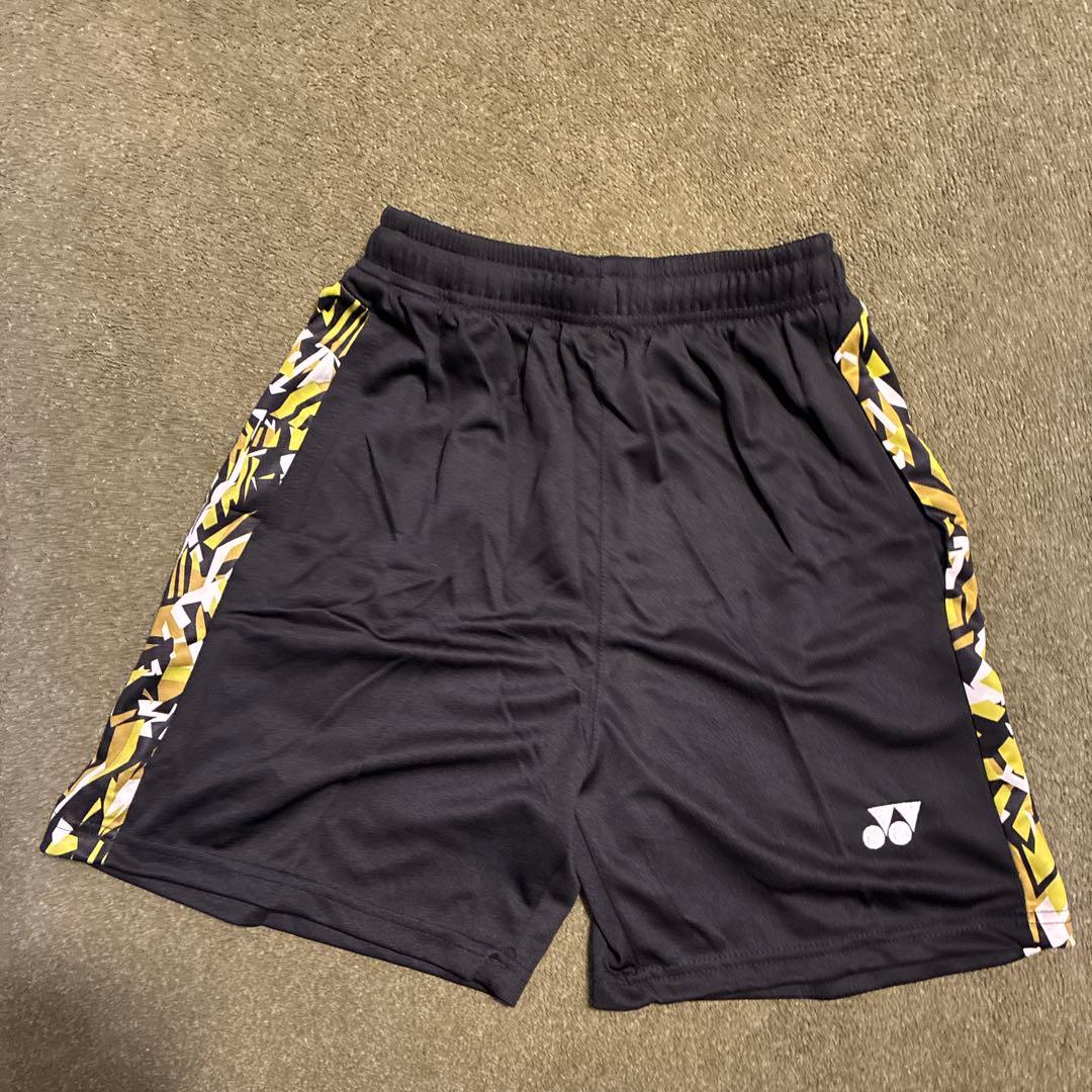 バドミントンパンツ 黒/黄色 日本代表　海外製