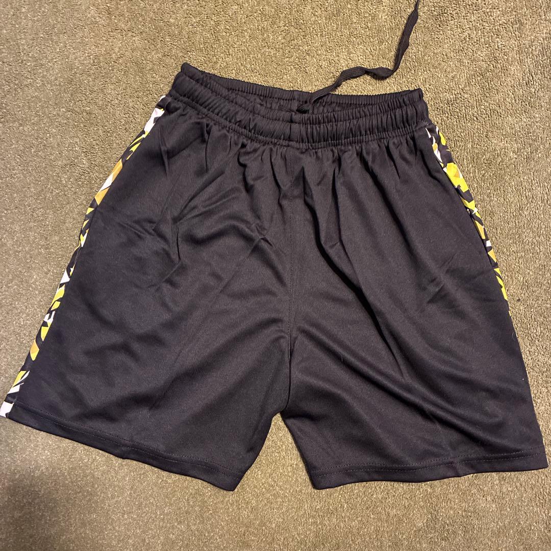 バドミントンパンツ 黒/黄色 日本代表　海外製