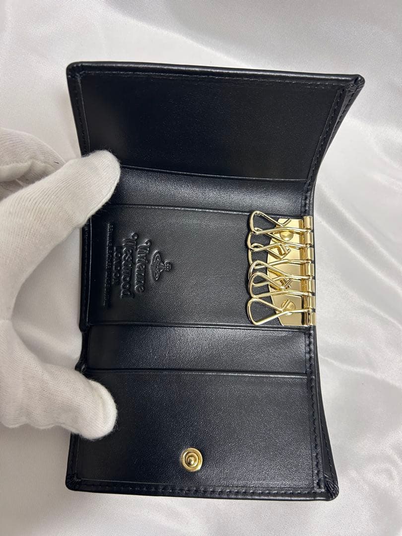 Vivienne Westwoodブラックレザーキーケース ゴールド金具