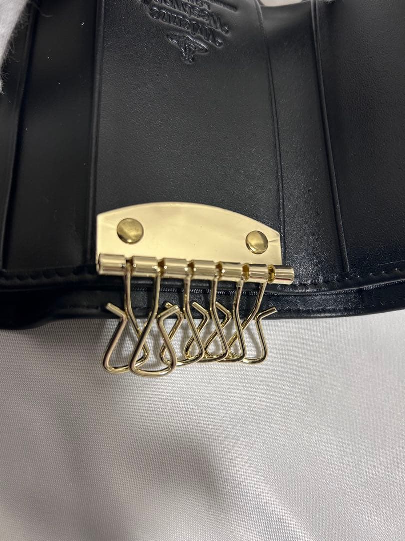 Vivienne Westwoodブラックレザーキーケース ゴールド金具