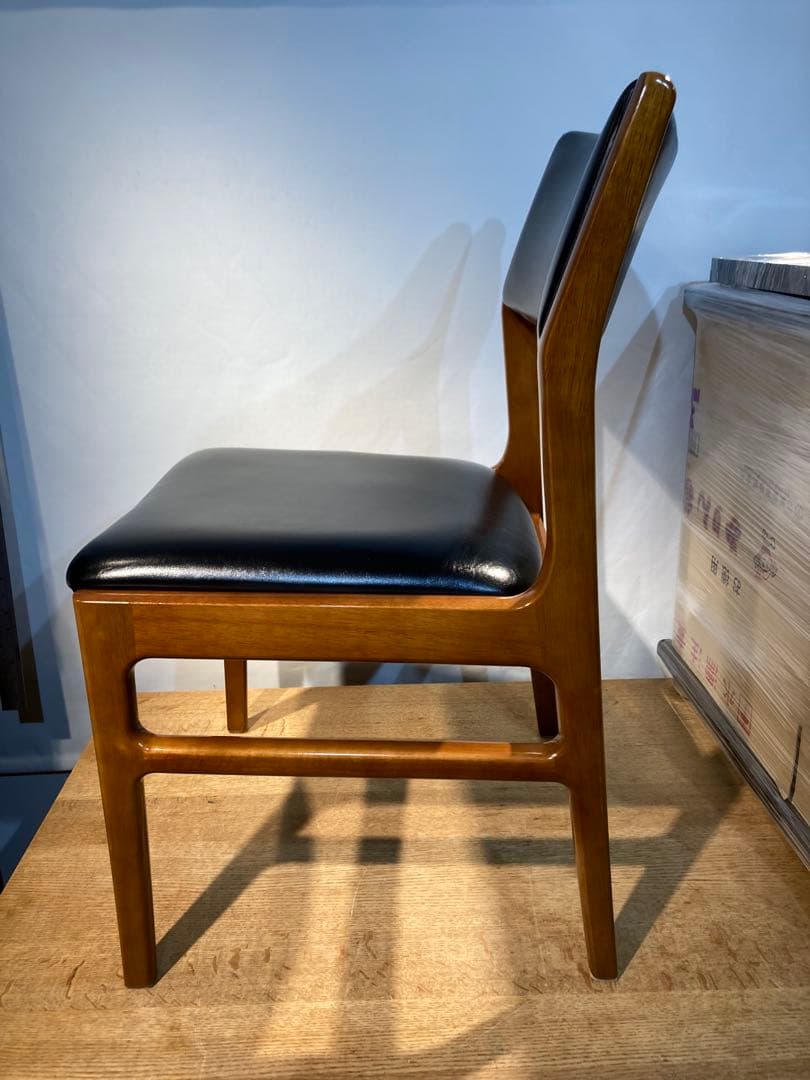 画像30枚 変形有 カリモク60＋ アームレスダイニングチェア ブラック カリモ