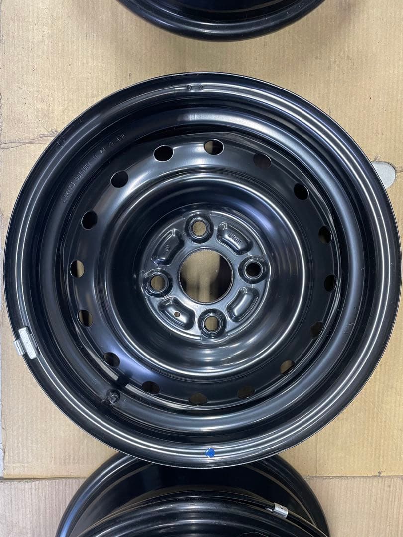 スズキマツダホイール4本　スチールホイール鉄チン　　14インチ　未使用　美品
