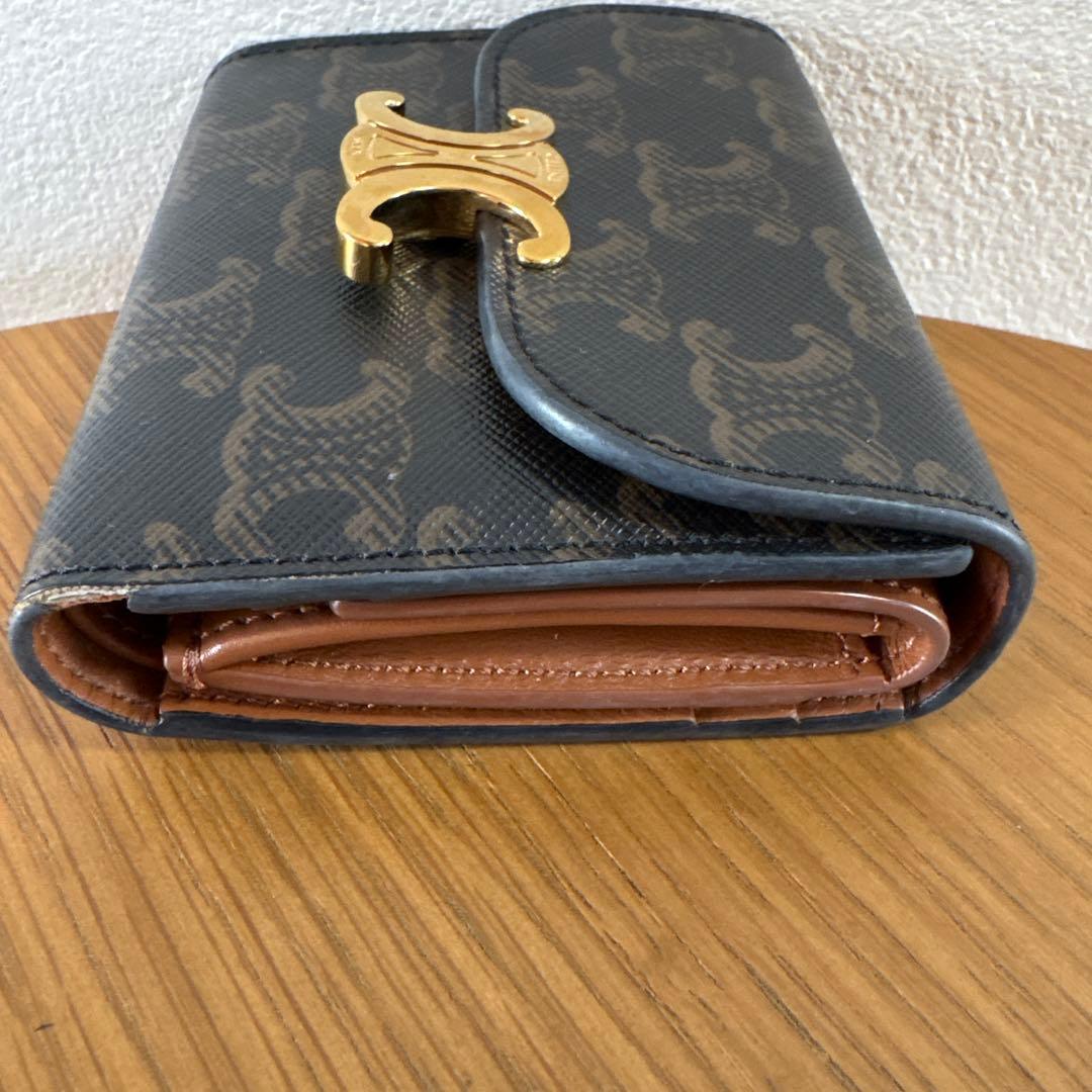 CELINEセリーヌ モノグラム三つ折り財布