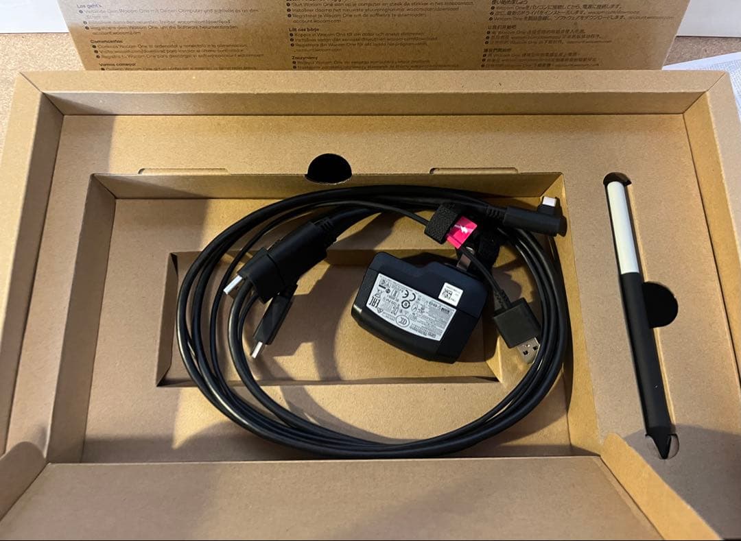 WACOM DTC133W0D ペンタブレット Wacom One 13.3型