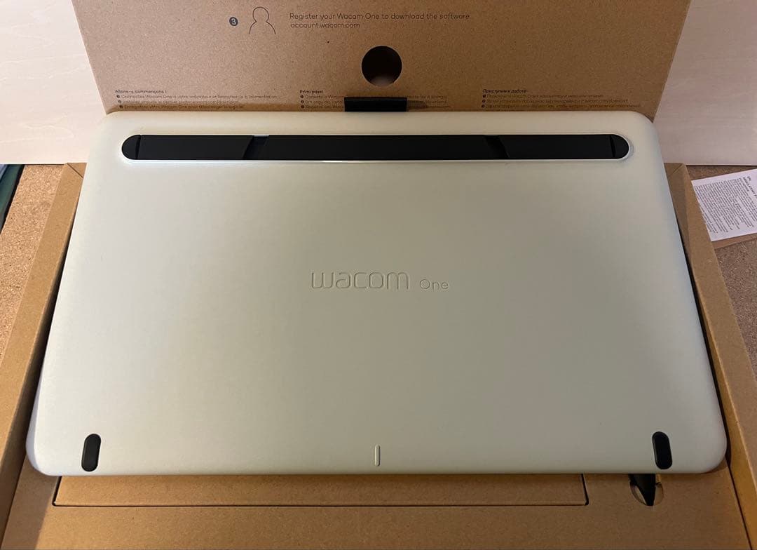 WACOM DTC133W0D ペンタブレット Wacom One 13.3型