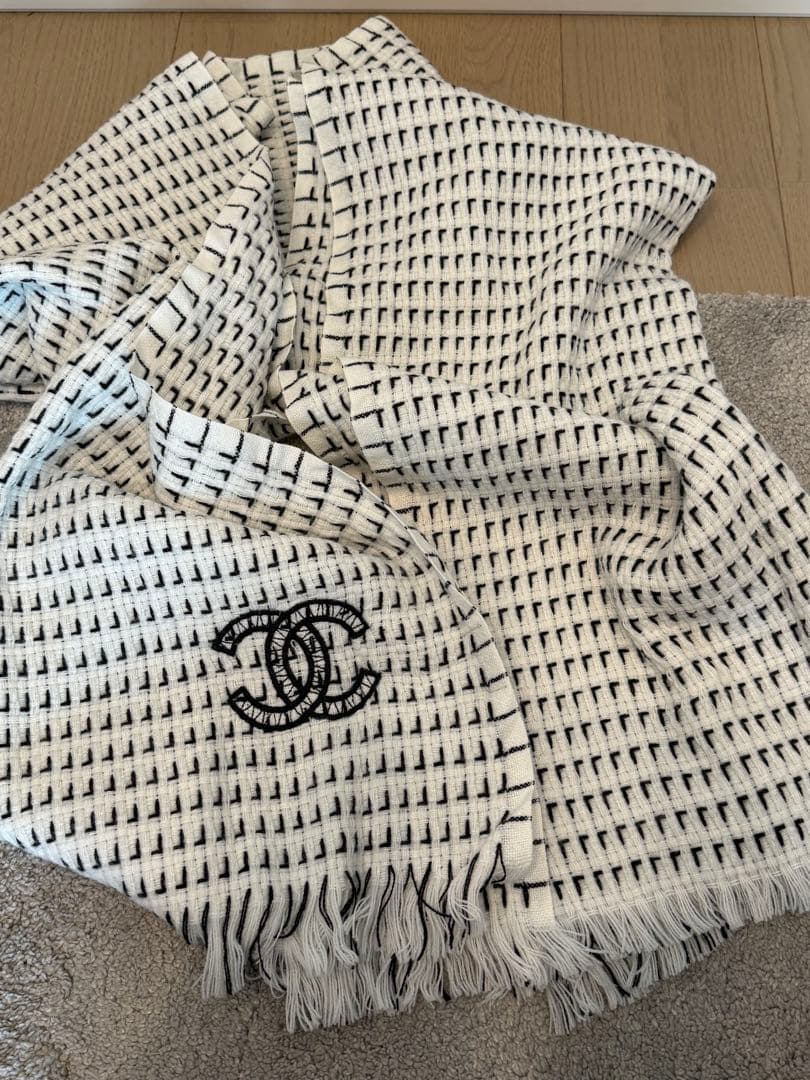 チェック柄マフラー ホワイト/ブラック　未使用