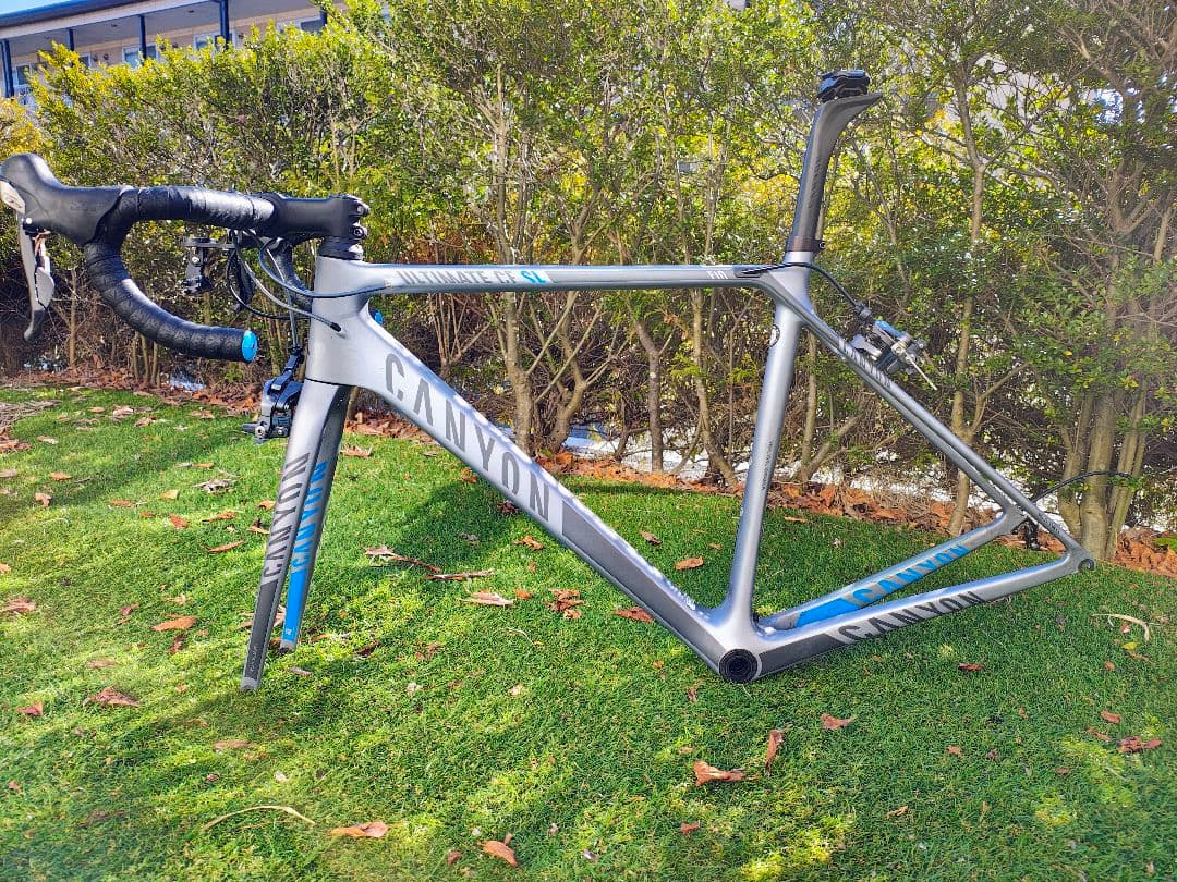 CANYON Ultimate CF SL F10フレーム ステム付属