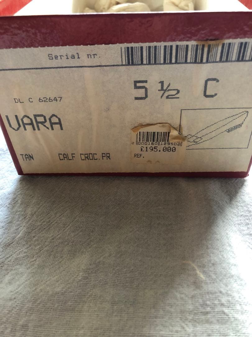 新品未使用Salvatore Ferragamo ダークブラウン パンプス