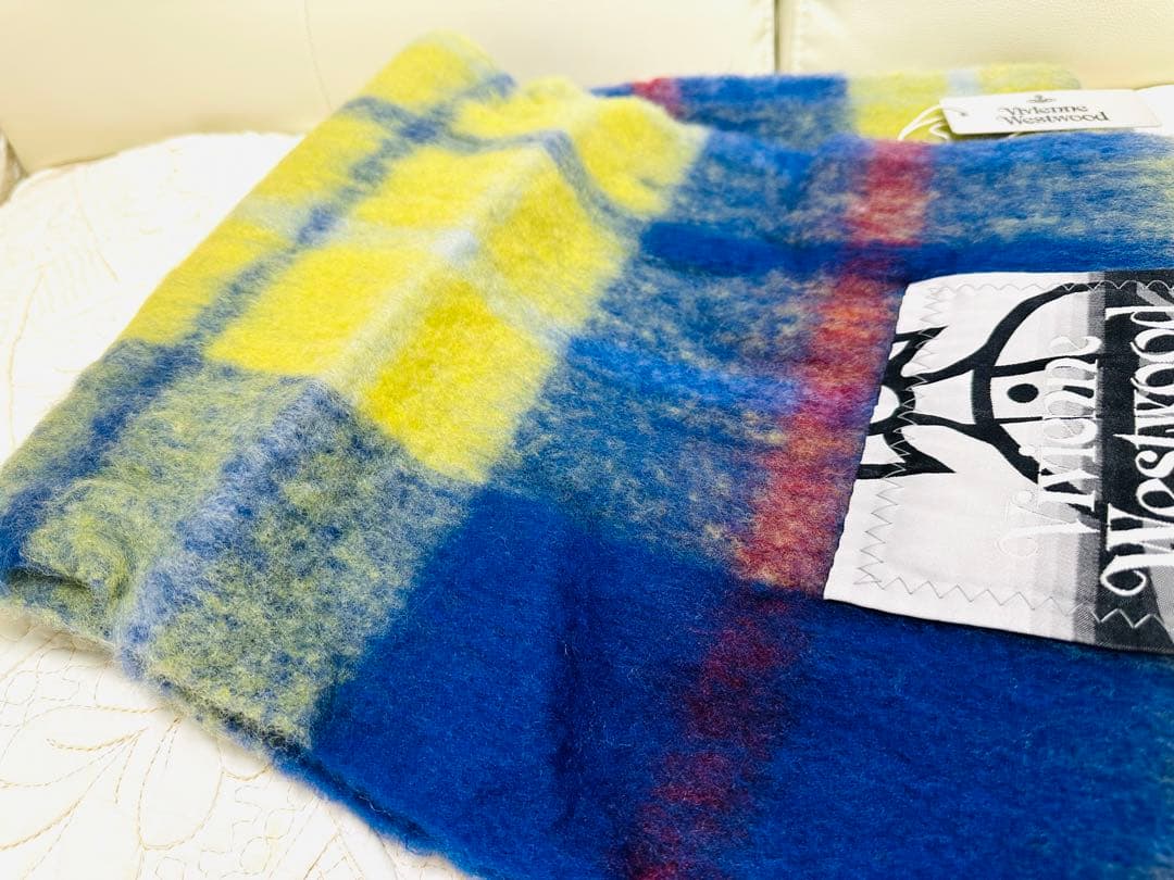 新品ダグ付きVivienne Westwood☆チェックマフラーふわふわモヘア青