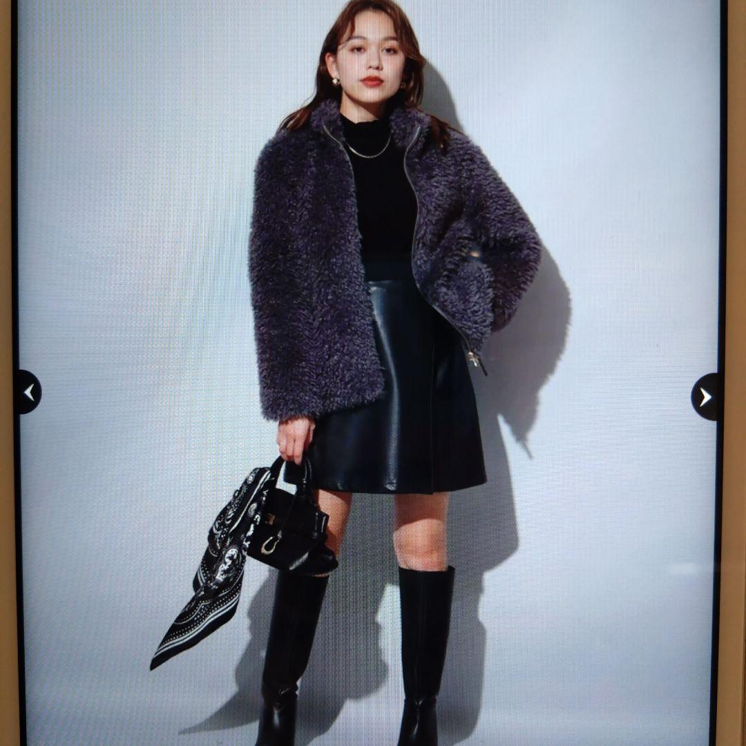 新品未使用タグ付　Arpege story　フェイクレザーラップミニスコート