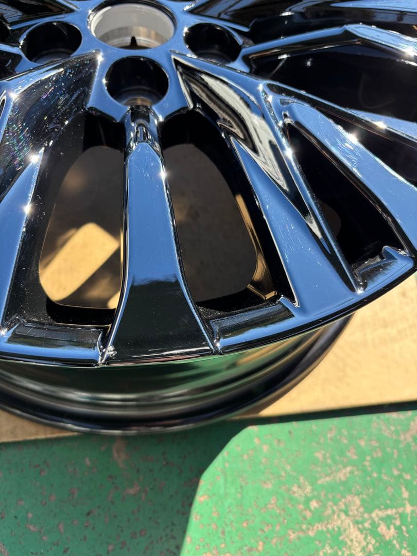 40 ヴェルファイア　純正19インチ　1本　未走行