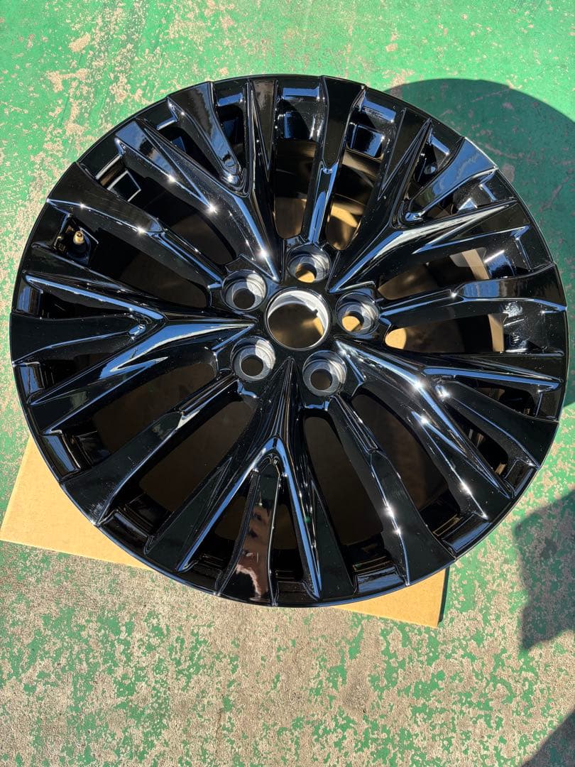 40 ヴェルファイア　純正19インチ　1本　未走行