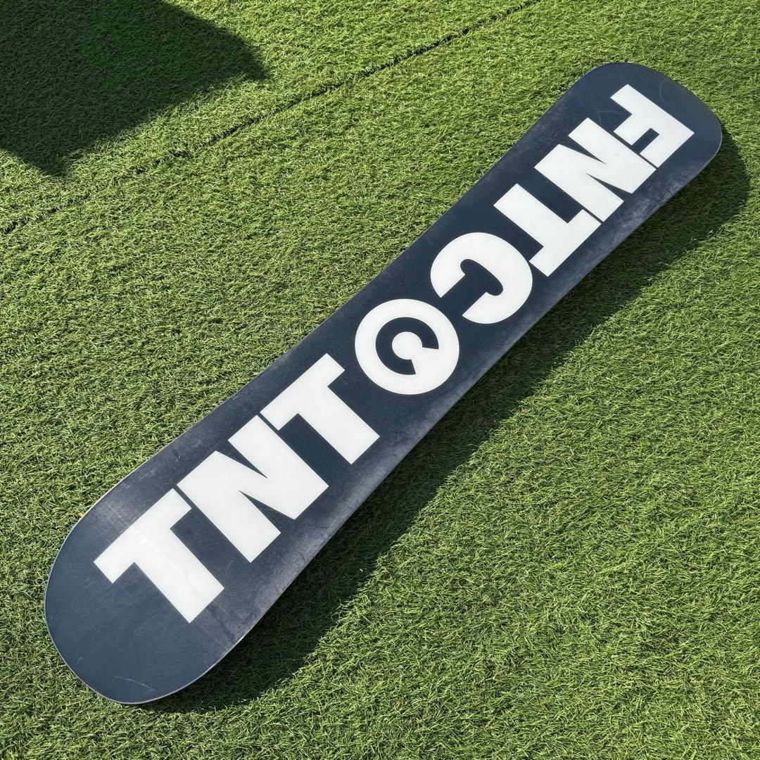 23-24年 FNTC TNTC 150cmスノーボード