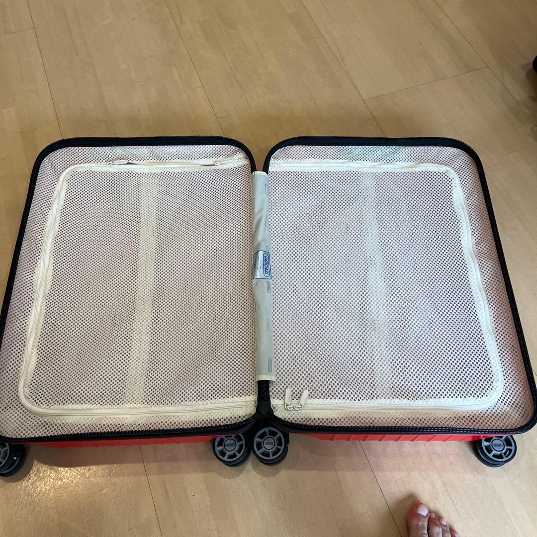 RIMOWA リモワサルサエアー　レッド