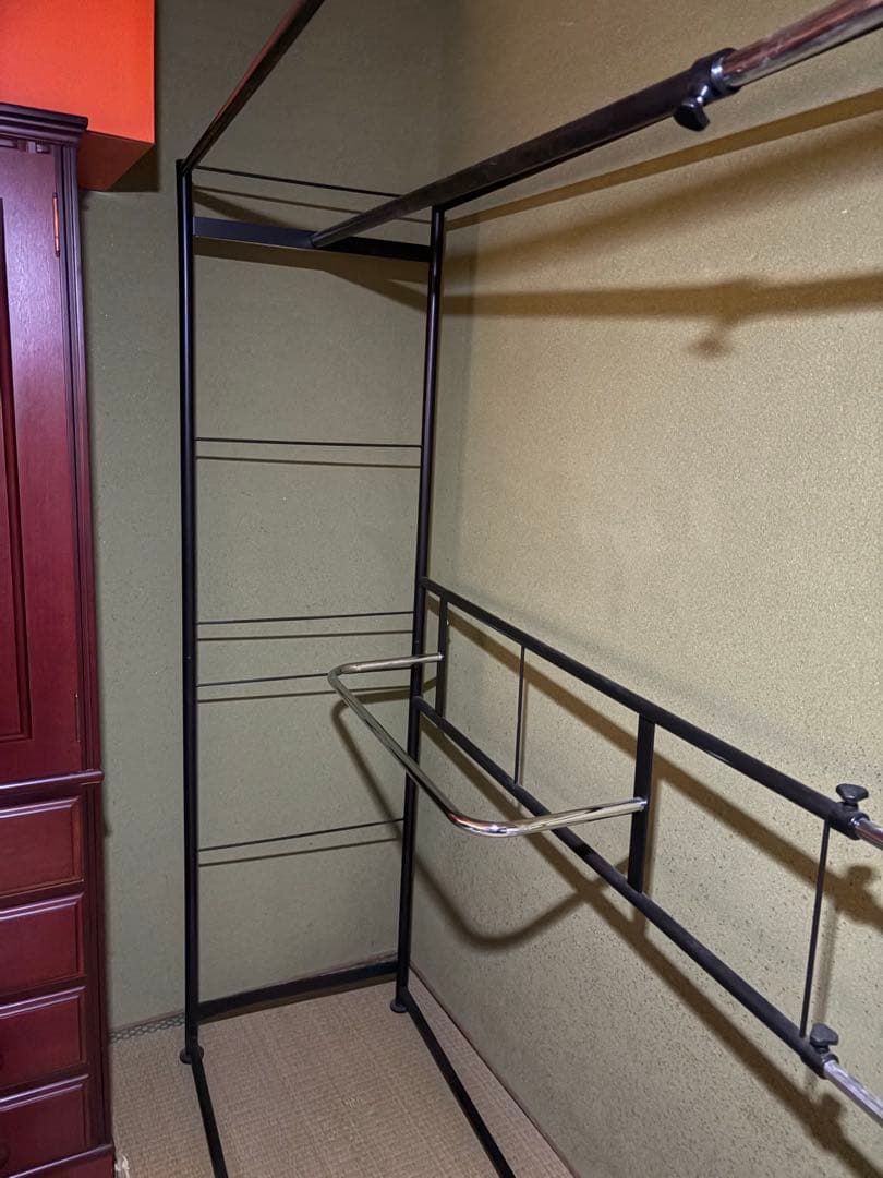 ブラックハンガーラック スチール製 組み立て式