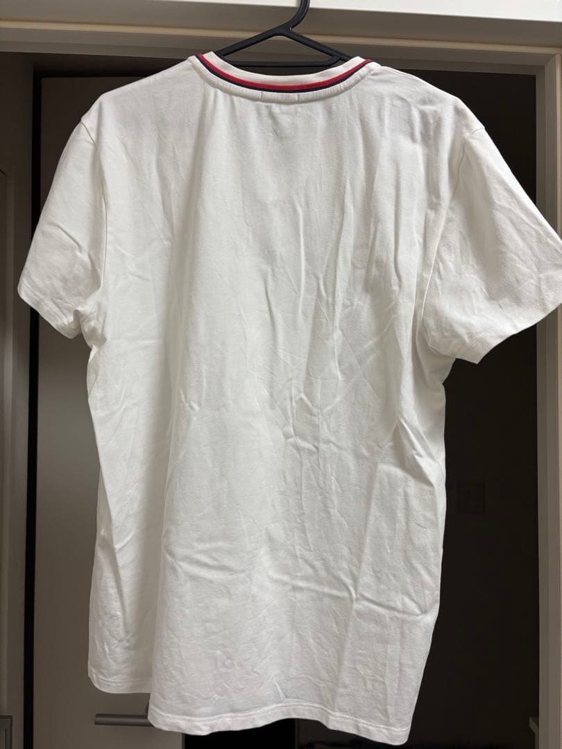 MONCLER ホワイト Vネック Tシャツ