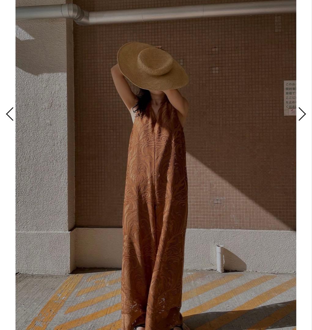 AMERI CHLOE V NECK ROMPERS アメリヴィンテージ