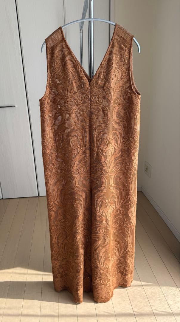 AMERI CHLOE V NECK ROMPERS アメリヴィンテージ