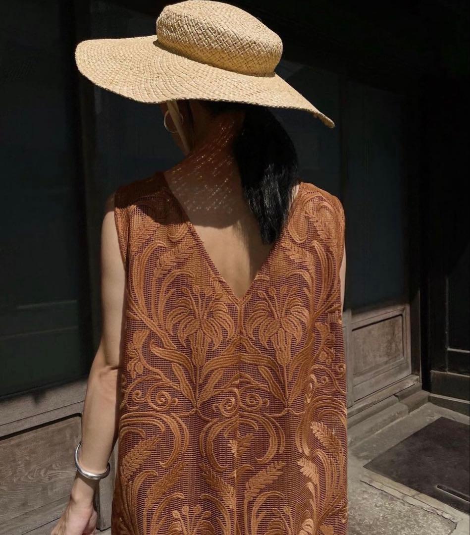 AMERI CHLOE V NECK ROMPERS アメリヴィンテージ