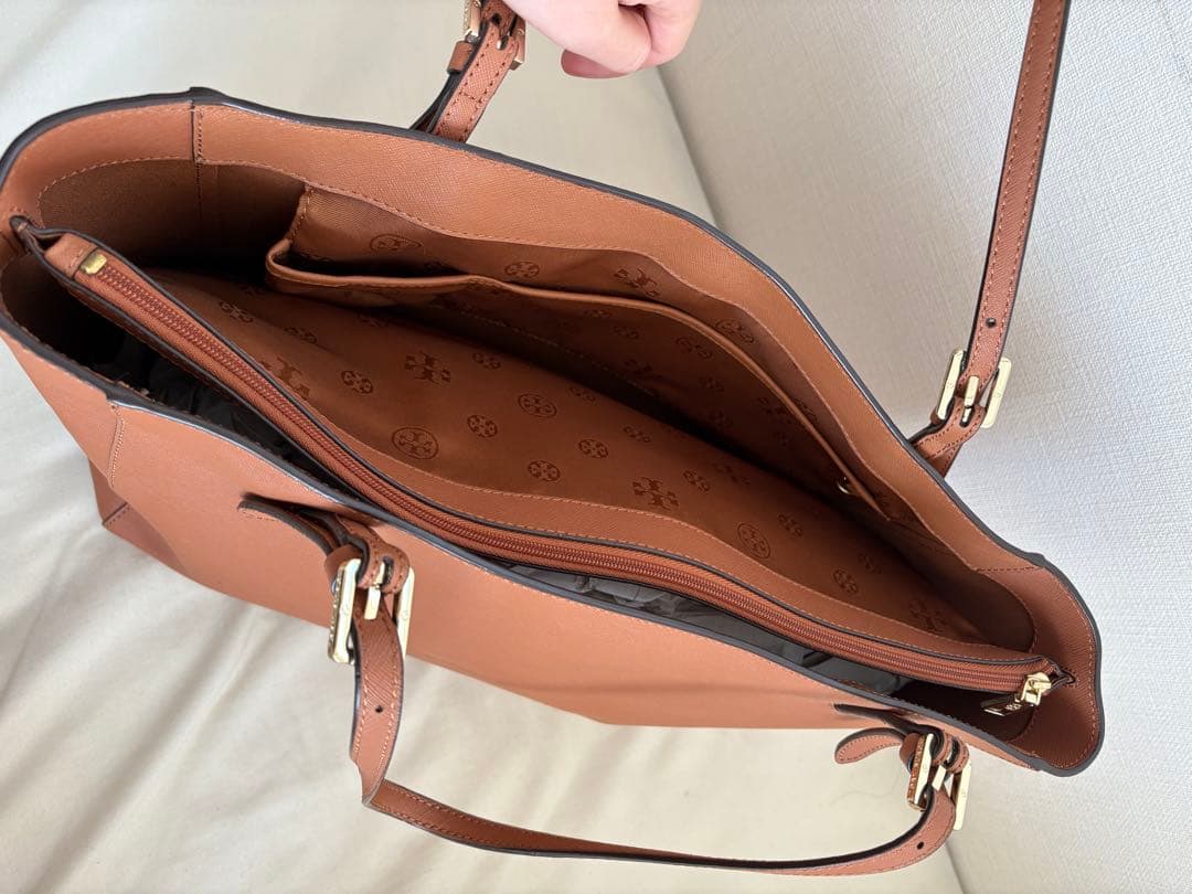 【極美品】未使用品　トリーバーチ　アンバー　大きめ　トートバッグ