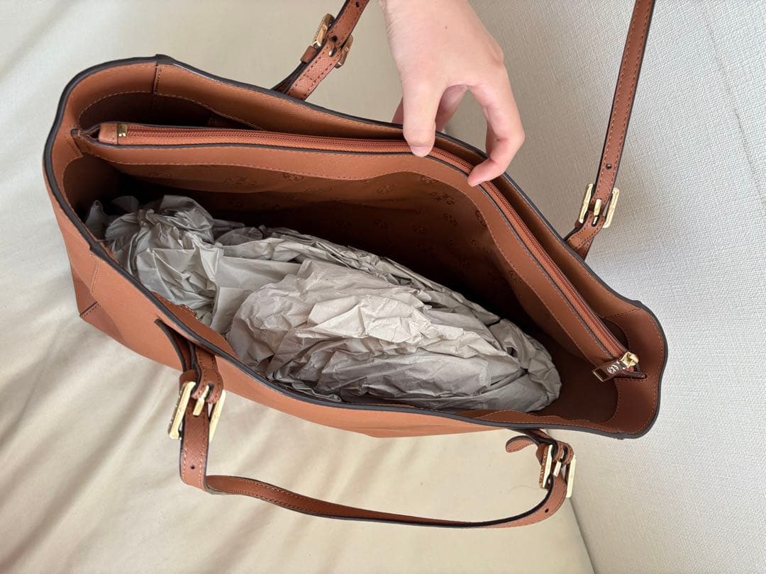 【極美品】未使用品　トリーバーチ　アンバー　大きめ　トートバッグ