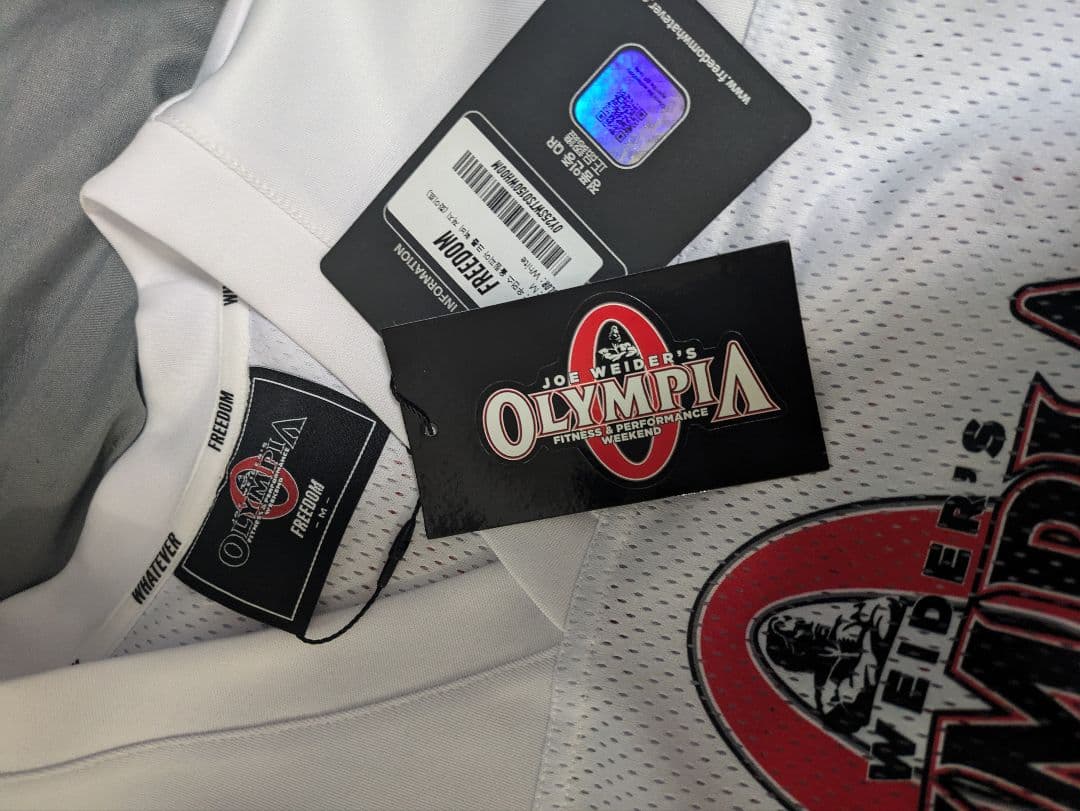 日本未発売　オリンピアコラボ　Freedomクロップドシャツ Mサイズ