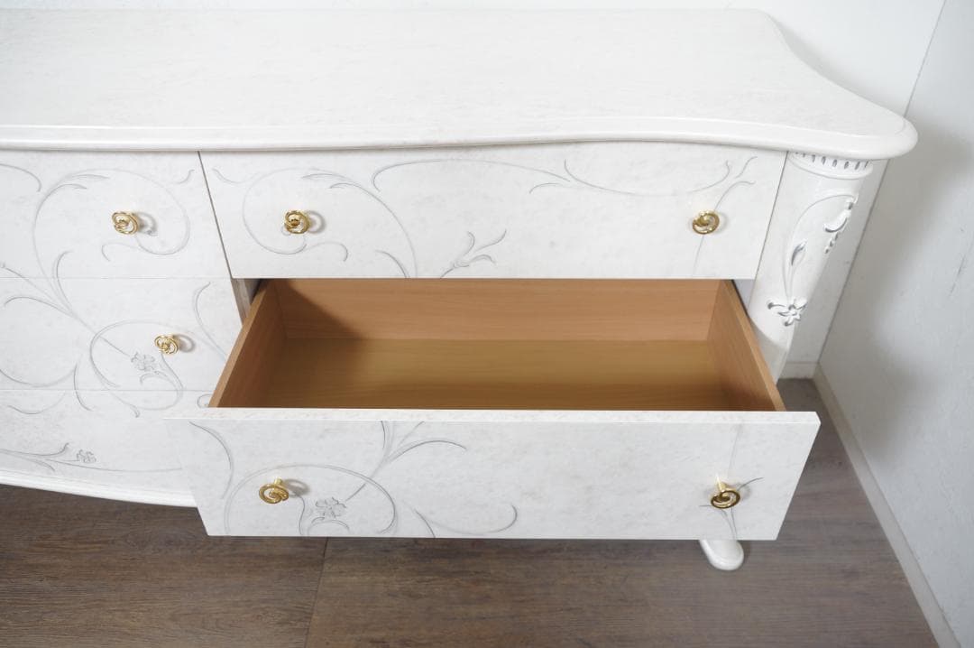 イタリア製 【新品】ジュリエッタ サルタレッリ 6Dチェスト　ホワイト