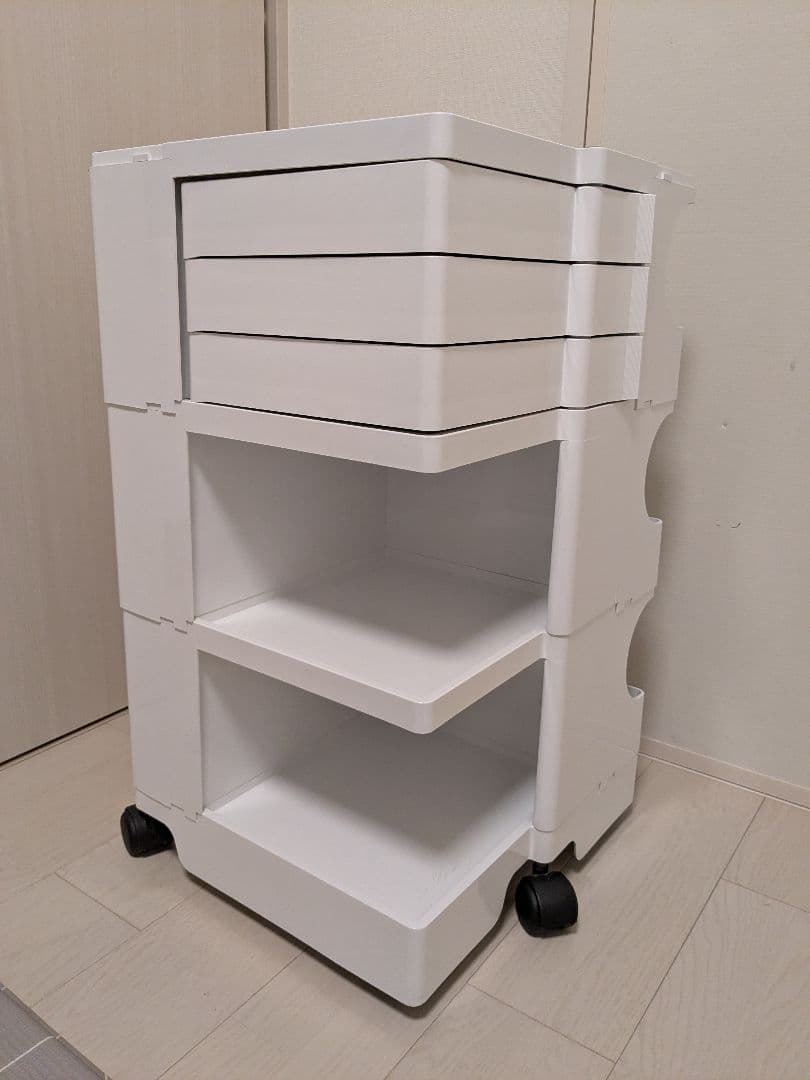 ボビーワゴン ホワイト　ジョエ・コロンボ　3段3トレイ