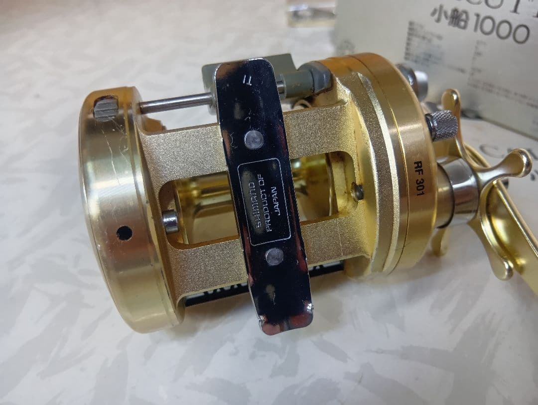 ★シマノ☆カルカッタ小船1000★使用少箱付