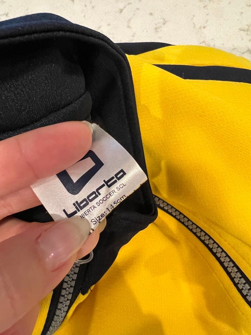 【1度使用のみ】リベルタ　ジャージ 上下 セット145cm