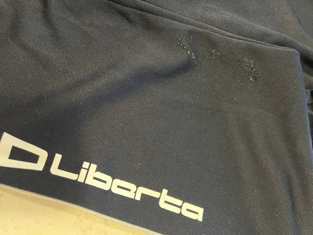 【1度使用のみ】リベルタ　ジャージ 上下 セット145cm