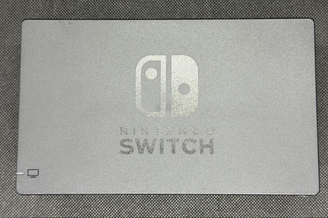 Nintendo Switch 本体 JOY-CON無し