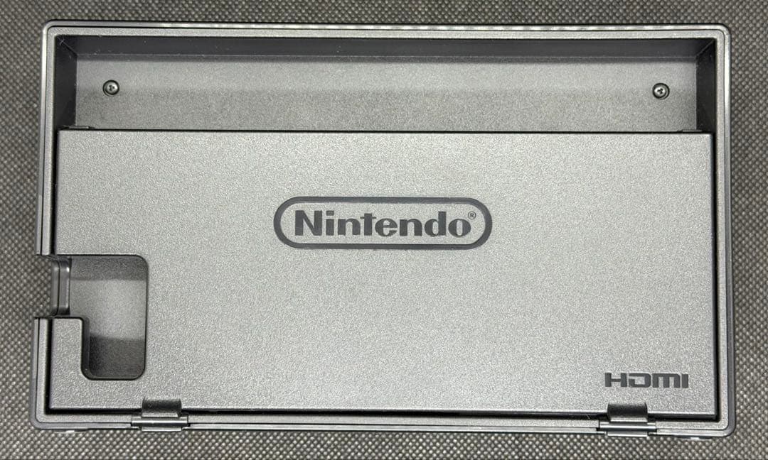 Nintendo Switch 本体 JOY-CON無し