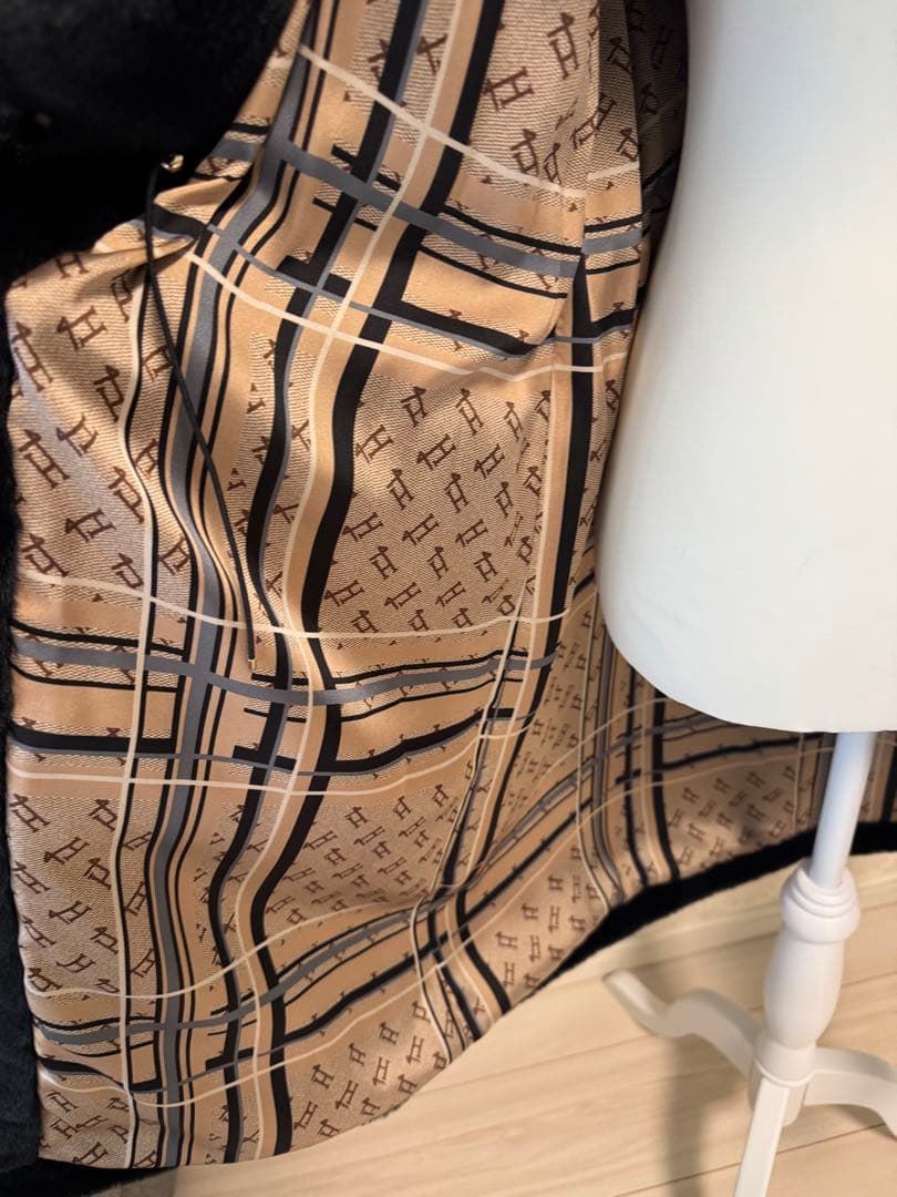 ヨッチン　新品タグ付 HERNO ファーコート