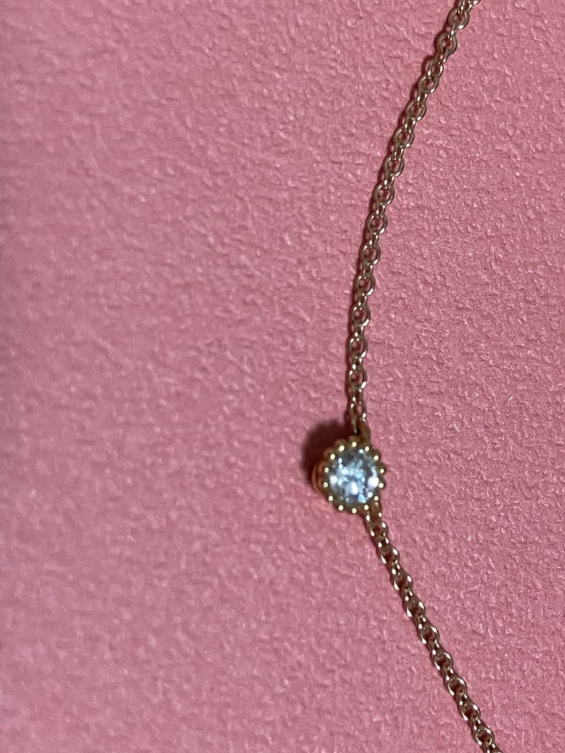 ゴールドチェーンネックレス クリアストーン付き