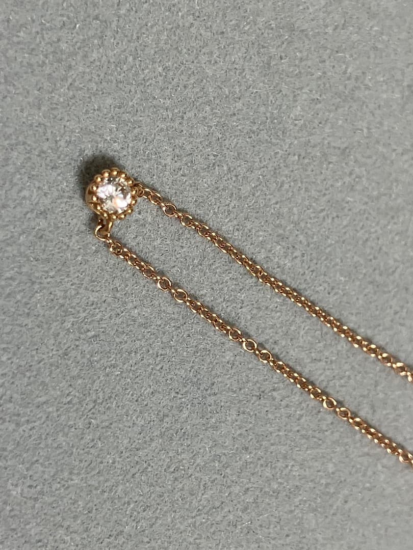 ゴールドチェーンネックレス クリアストーン付き