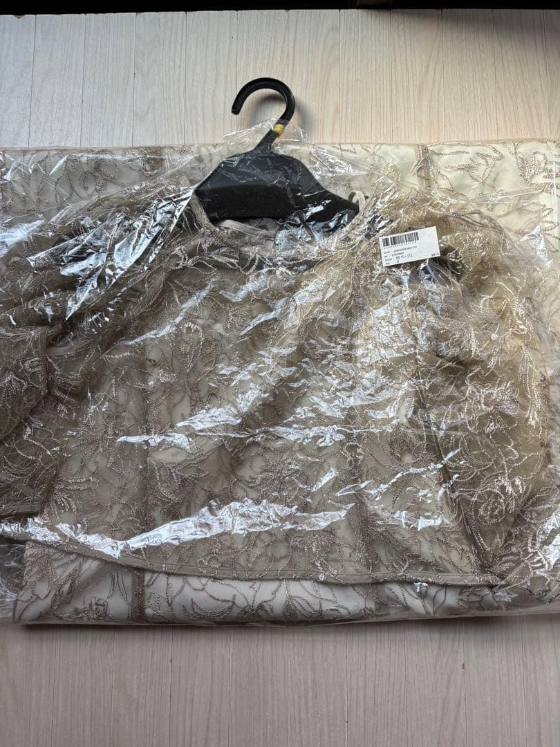 etoll. 刺繍レースレイヤードドレス