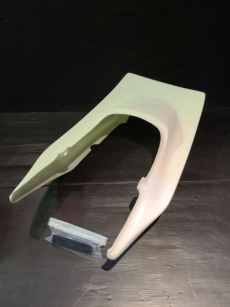 XJR400 ～97 4HM テールカウル 新品 XJRテールカウル ハネ