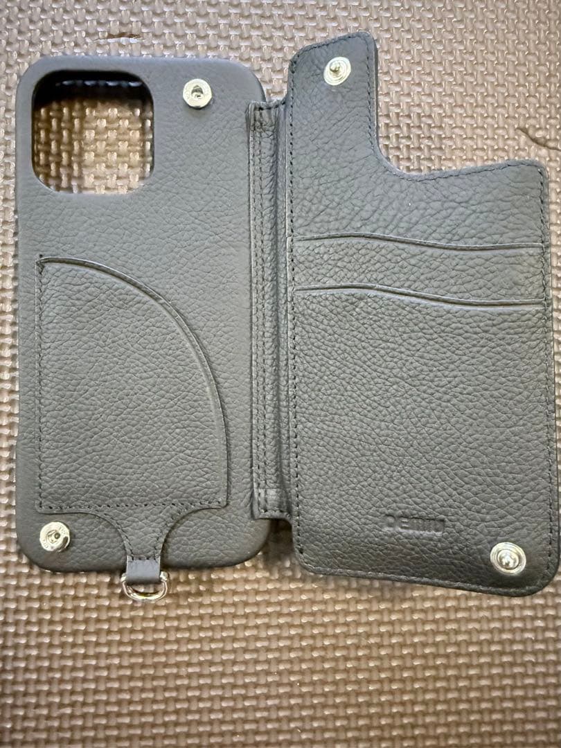 DEMIU iPhone 16 Pro Max レザーケース ブラック