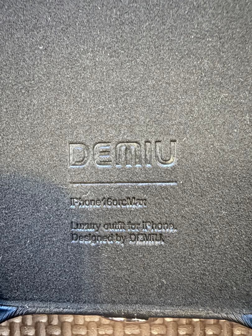 DEMIU iPhone 16 Pro Max レザーケース ブラック
