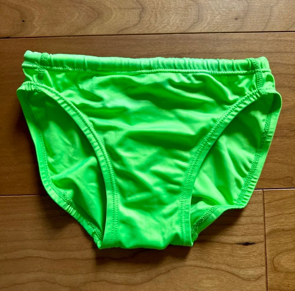 SPEEDO　アクアスペック　蛍光グリーン SS 光沢 競パン　ライフセーバー