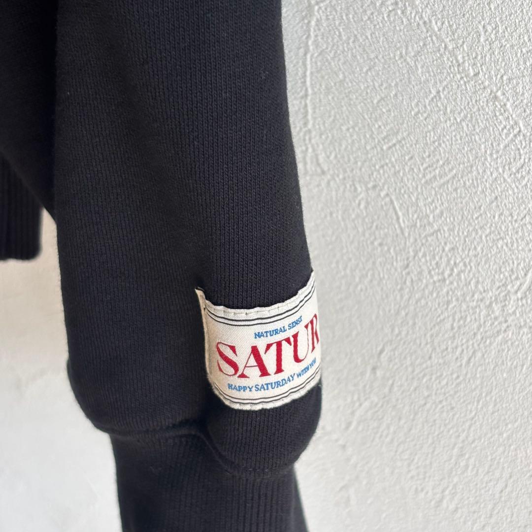 SATUR 刺繍スウェット