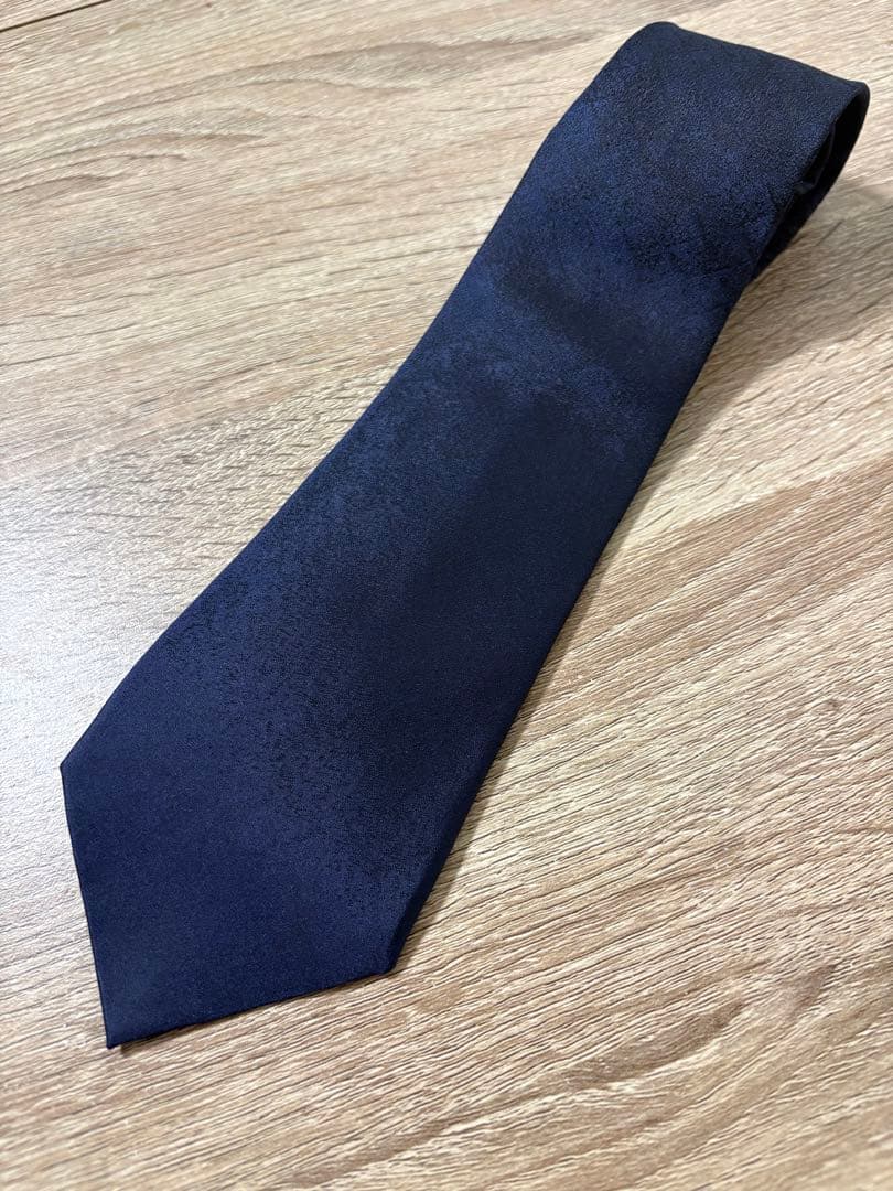 【ペコリ】BOTTEGA VENETA ネクタイ【ネイビー】