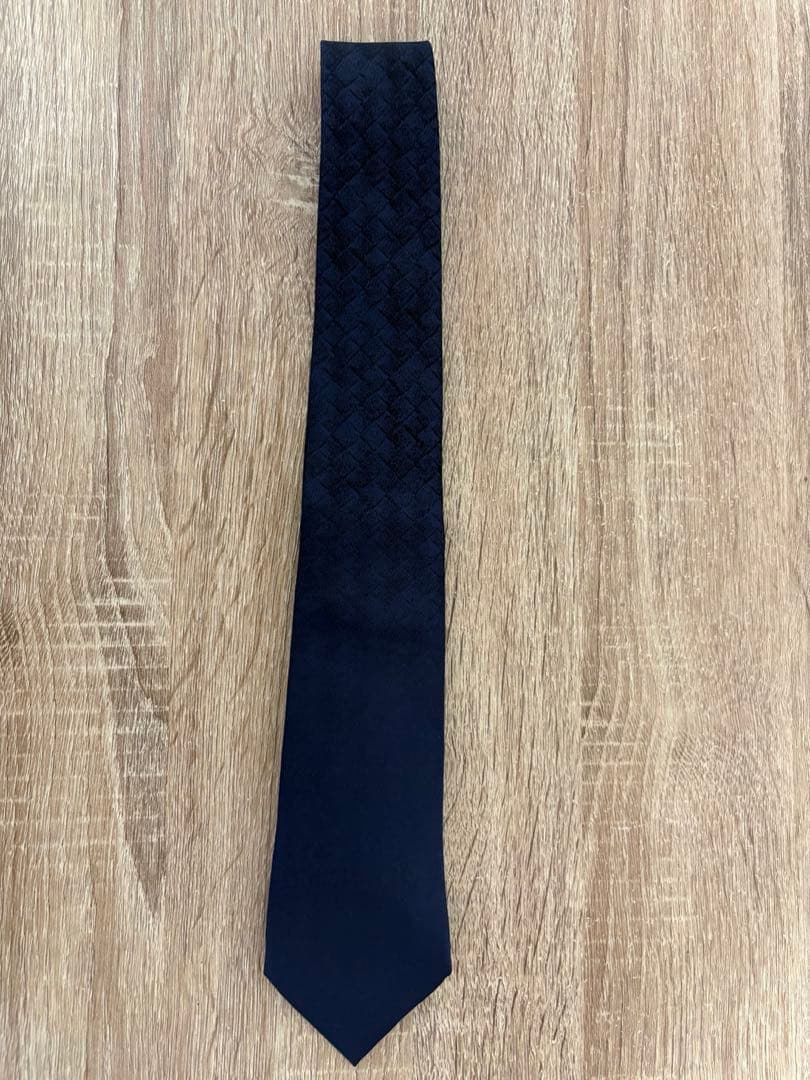 【ペコリ】BOTTEGA VENETA ネクタイ【ネイビー】