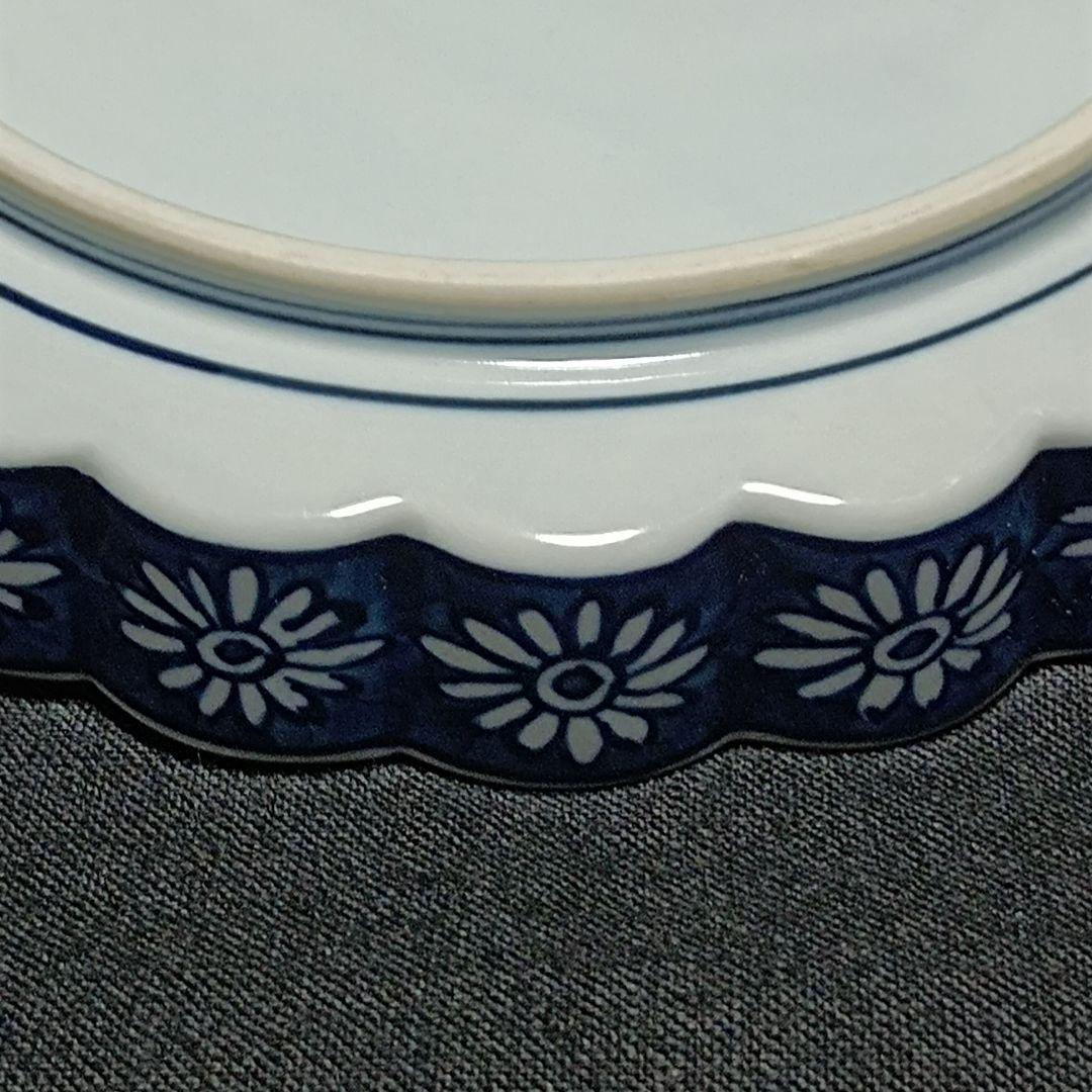 有田焼　源右衛門窯　染錦草花紋　深皿 刺し身皿　菊型中皿５枚　約18cm