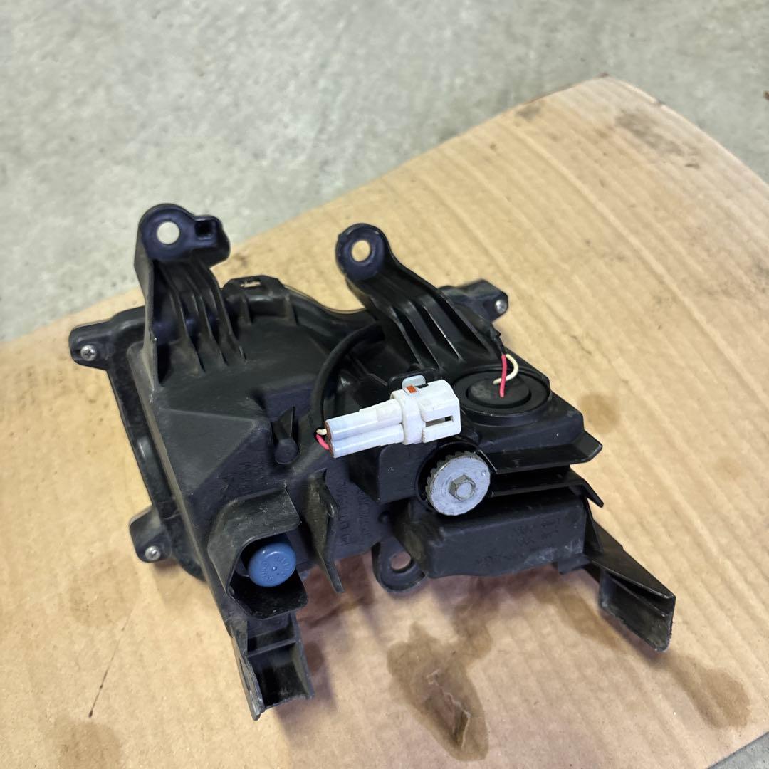 LS600h後期 Fスポーツ フォグランプ